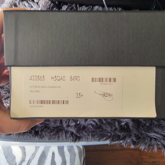 Gucci sandals new never worn - Picture 4 of 5